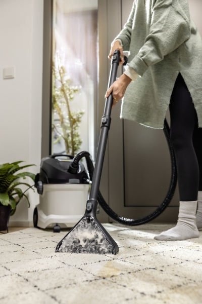 KARCHER SE5 1000W KOLTUK VE HALI YIKAMA MAKİNESİ